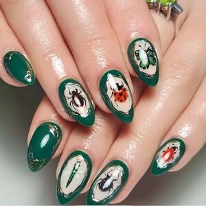 Green and White Festive Nail Art Design Press On